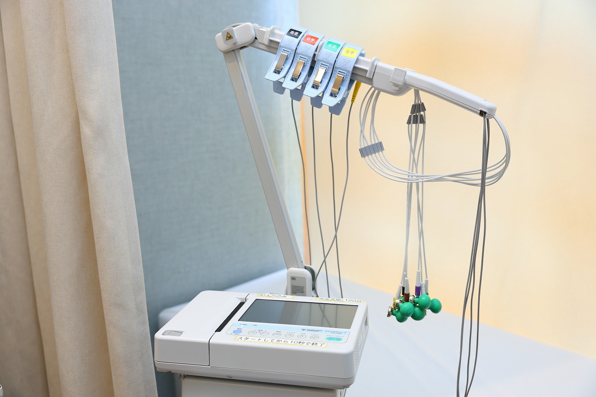 心電図検査機器